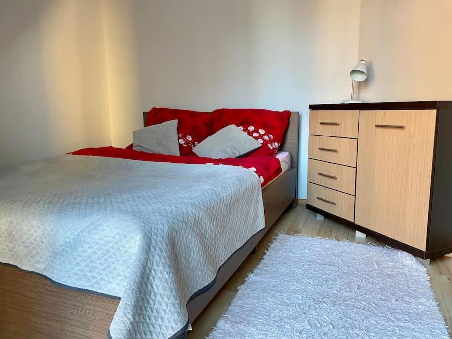Piekny Apartament Z Widokiem Na Jezioro Niegocin Apartment Гижицко Екстериор снимка
