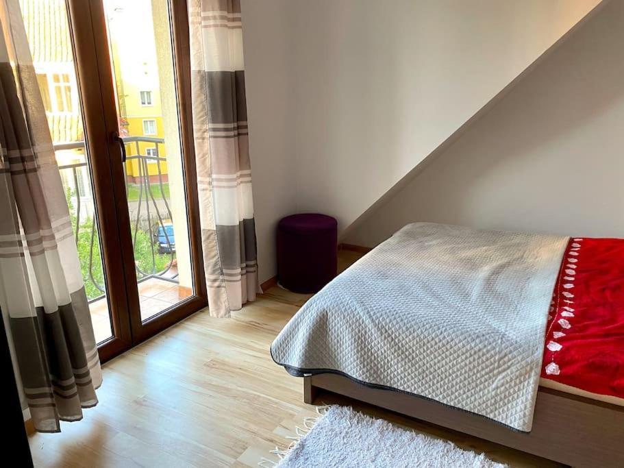 Piekny Apartament Z Widokiem Na Jezioro Niegocin Apartment Гижицко Екстериор снимка
